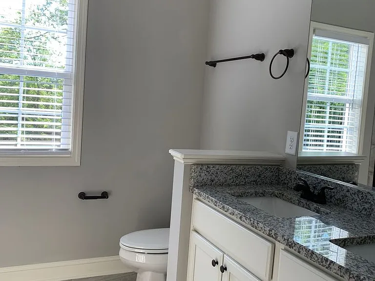 135 Sumner Ct — Photo 24