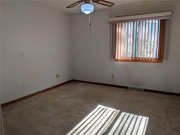 5th image of 131 Pleasant View Ave APT 24