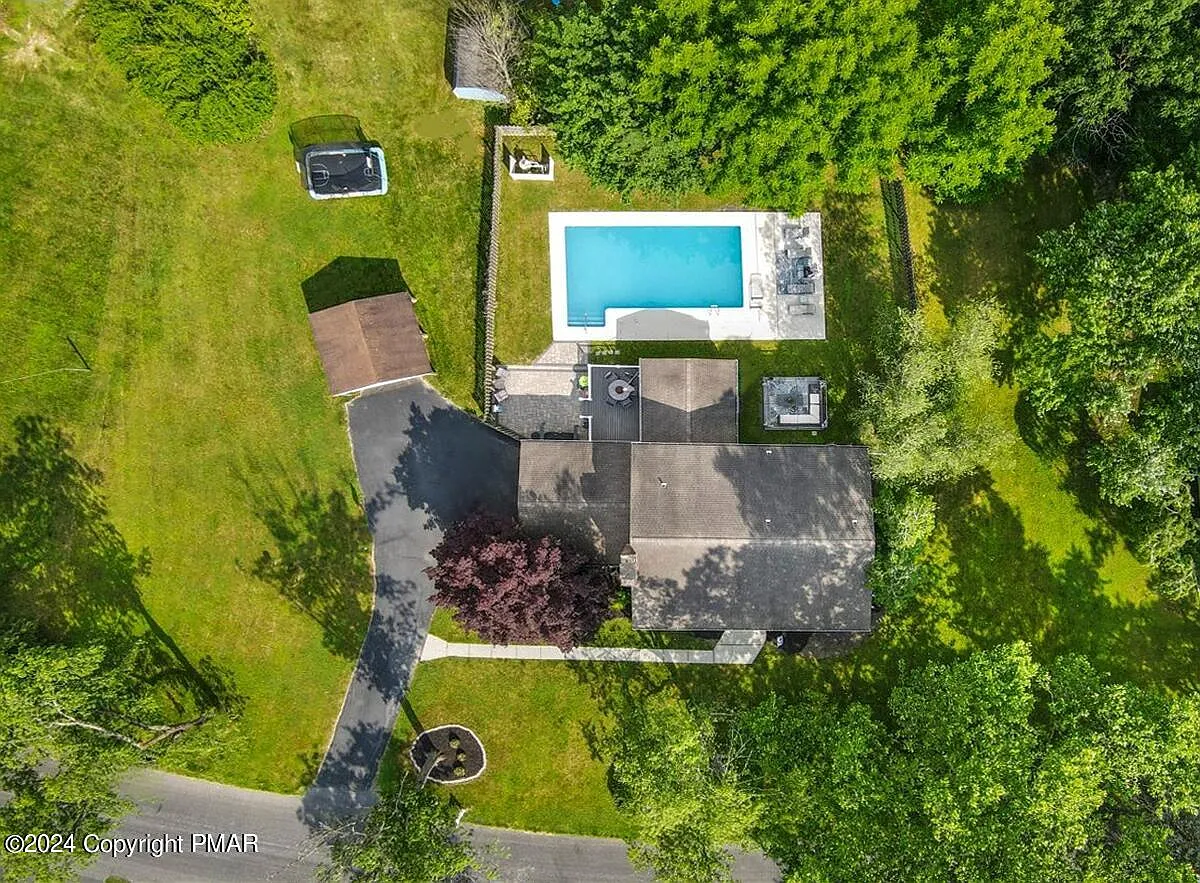 403 Norton Rd photo 1