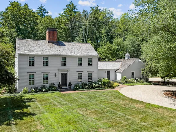 1319 Monument St, Concord, MA 01742