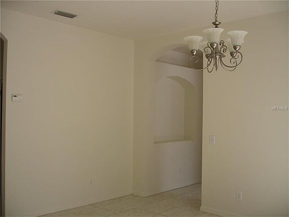 5th image of 8434 Deer Chase Dr
