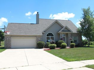 508 Saras Ct, Slinger, WI 53086