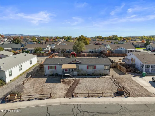 871 Jennys Ln, Fernley, NV 89408