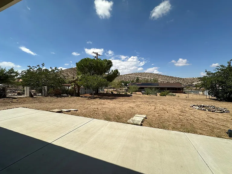 58064 Bonanza Dr — Photo 40