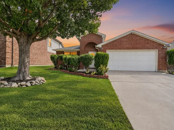 6632 Friendsway Dr, Fort Worth, TX 76137