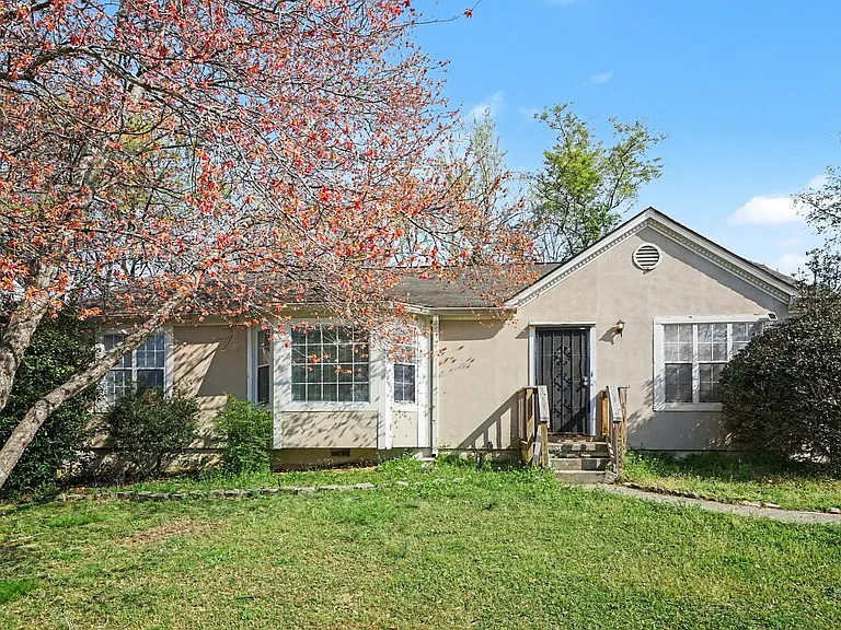 6430 Charter Way — Photo 2