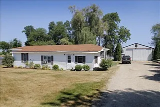 24150 Fawn River Rd photo 1