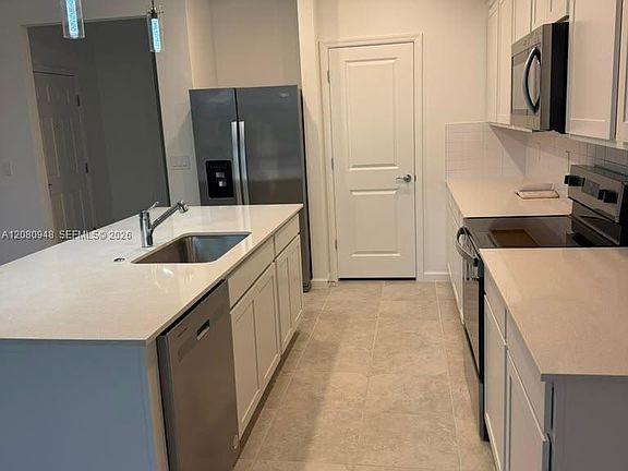 3rd image of 1527 Fells Cove Ln #1527