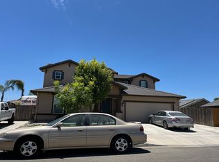 422 Red Lion Way, Newman, CA