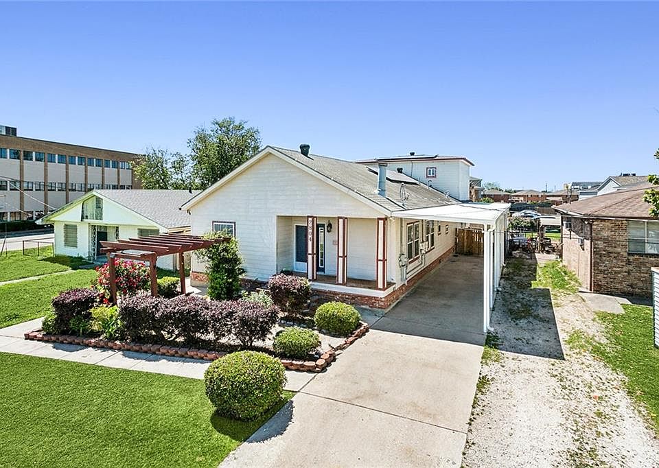 1st image of 2804 Lake Villa Dr