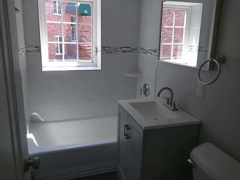 14 Mount Ida St #3 — Photo 6