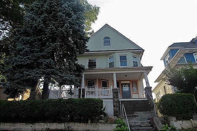 1st image of 54 Landscape Avenue