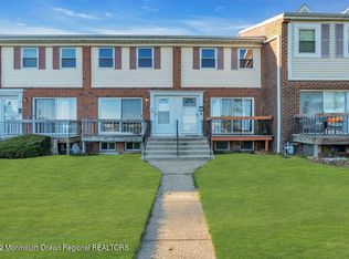 12 Primrose Ln, Brick, NJ 08724
