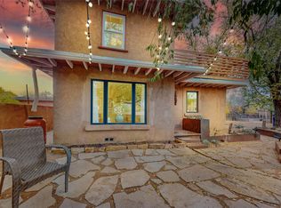1524 Camino Sierra Vis, Santa Fe, NM 87505