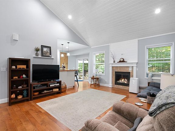 4th image of 8660 Tall Timber Ln