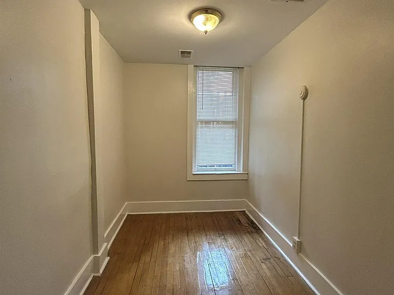 The Lexington — Photo 14
