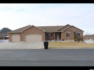 1349 N 1435 W, Clinton, UT 84015