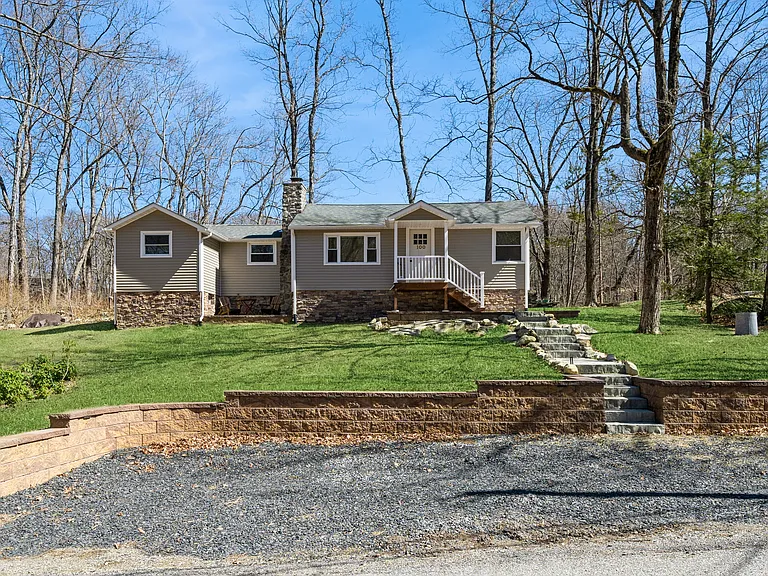 100 Poplar Ln — Photo 37