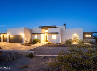 7050 Calle Estancias, Las Cruces, NM 88007