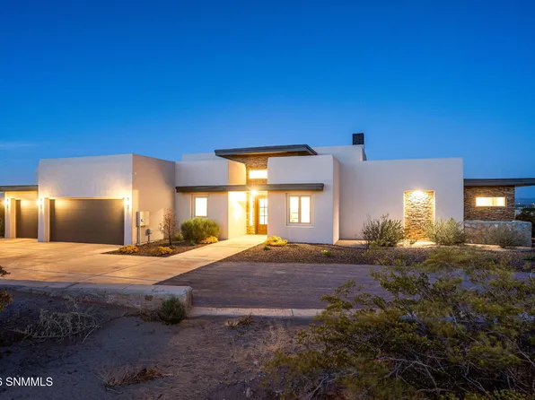 7050 Calle Estancias, Las Cruces, NM 88007