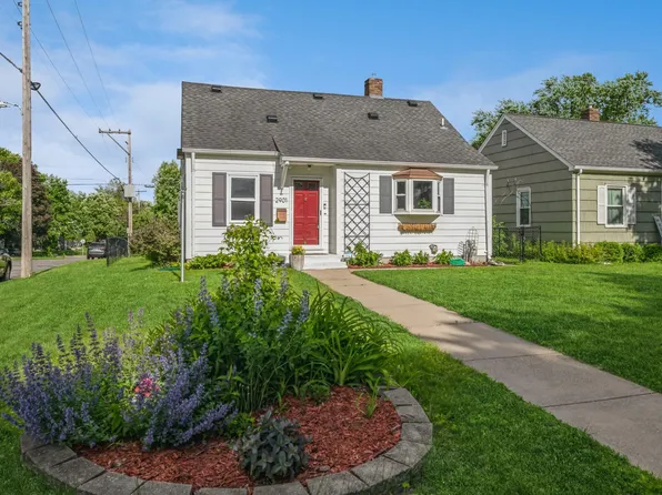 2901 Edgewood Ave S, Saint Louis Park, MN 55426