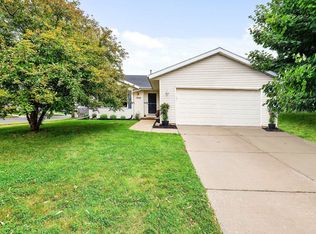 7030 Wildberry Dr, Madison, WI 53719