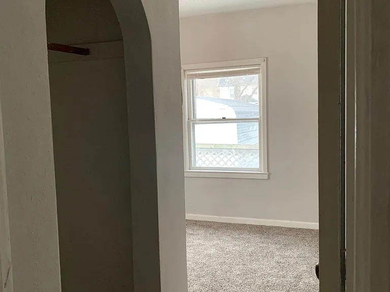414 Cottage St — Photo 11