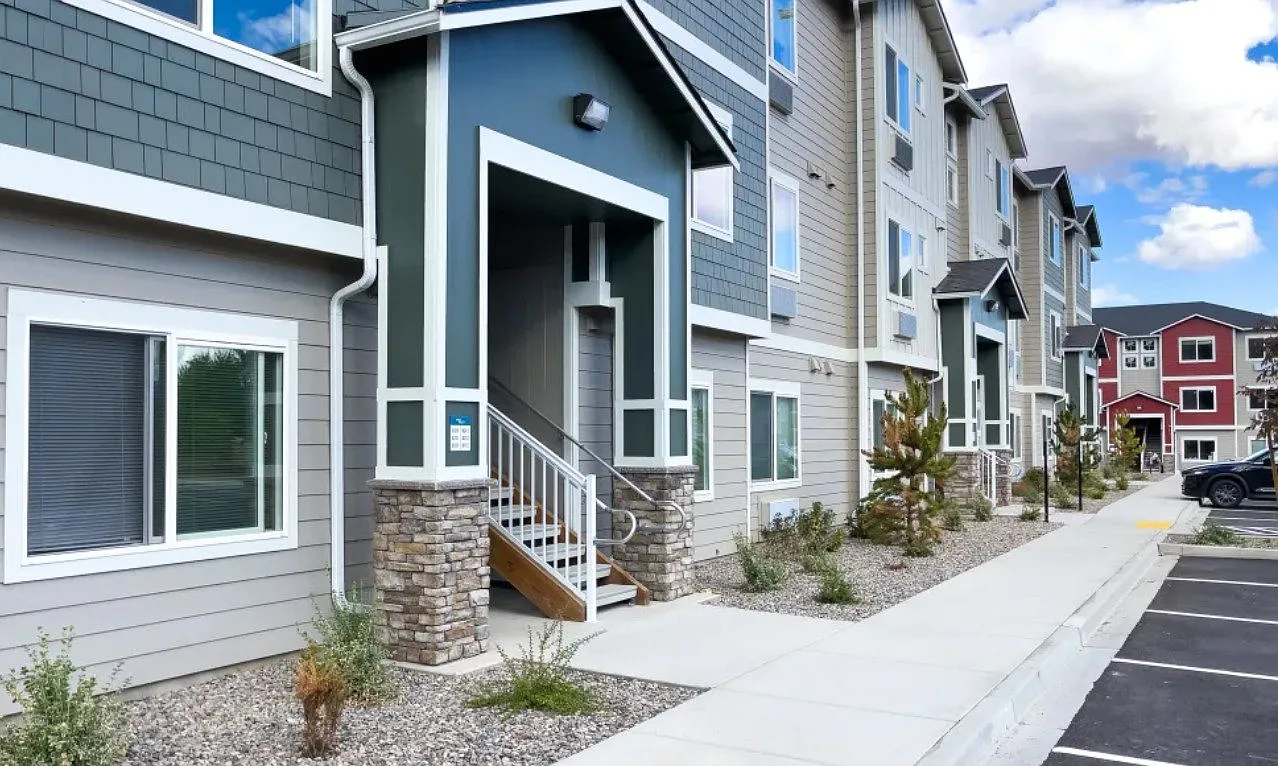 Deer Haven Apartments — Photo 1