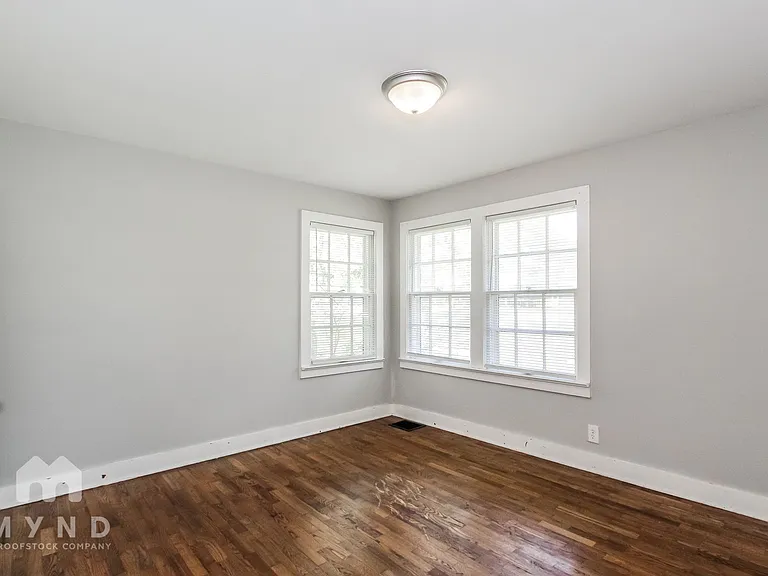 1222 Eastern Valley Rd — Photo 20