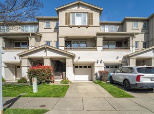 2591 Edgewater Dr, Santa Rosa, CA 95407