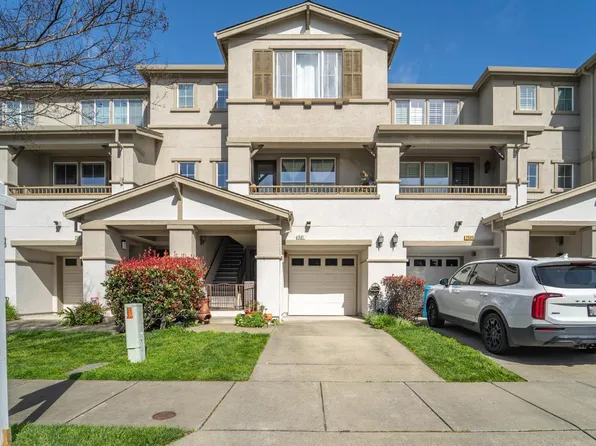 2591 Edgewater Drive, Santa Rosa, CA 95407