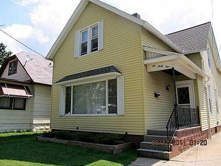 1st image of 645 W 22nd St