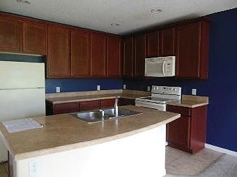 4th image of 2231 7 Oaks Dr