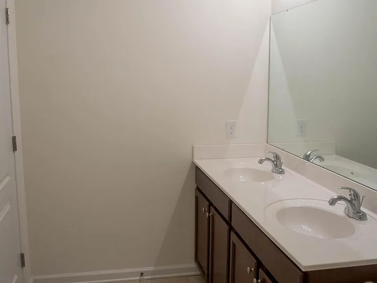 105 Red Maple Ct — Photo 11