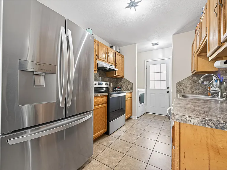 10391 Royal Magnolia Dr — Photo 15