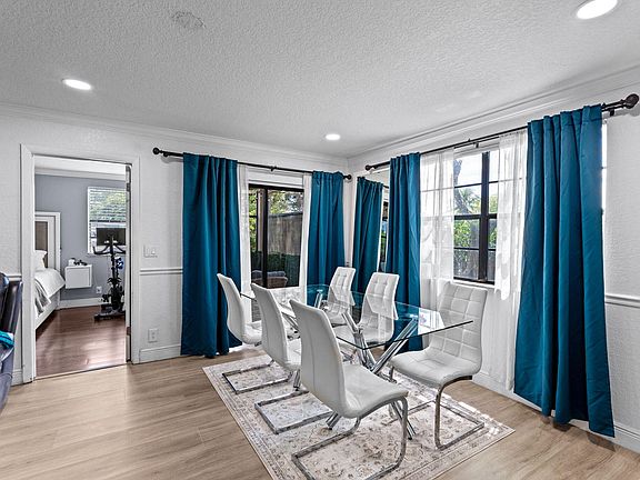 5th image of 1909 NW 94th Avenue #102a