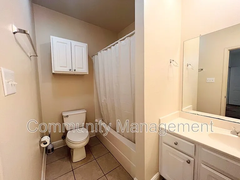 5163 Etta St #7A — Photo 7