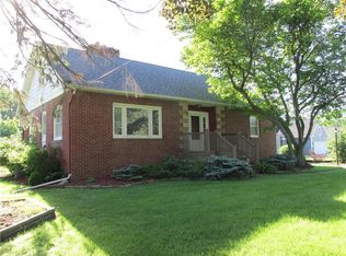 180 Easton Rd, Hermitage, PA 16148