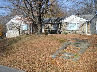 420 N 8th St, Stroudsburg, PA