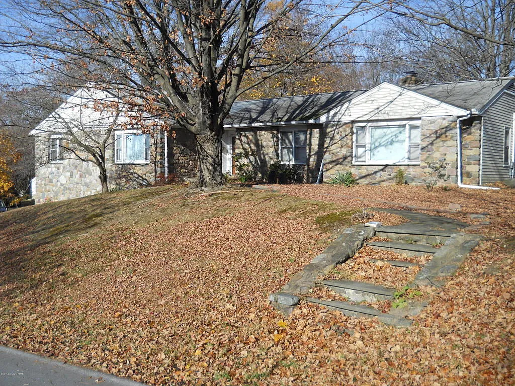 420 N 8th St photo 1