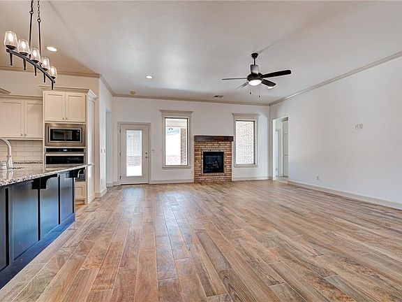 4th image of 6262 NW 178th Cir