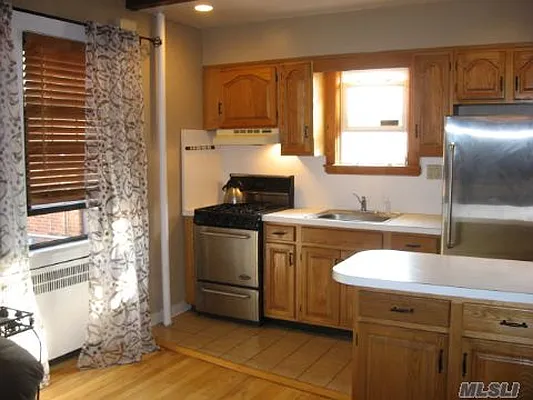 Sold by Douglas Elliman | media 26