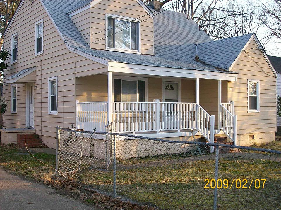 1st image of 1050 Warwick Ave
