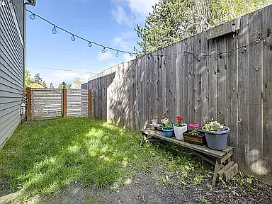 10036 N Midway Ave — Photo 9
