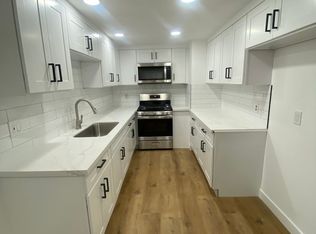 1965 Wallace Ave #C2, Costa Mesa, CA 92627