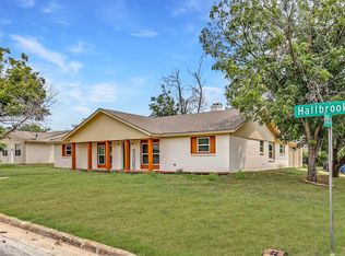 237 Hallbrook Dr, Fort Worth, TX 76134