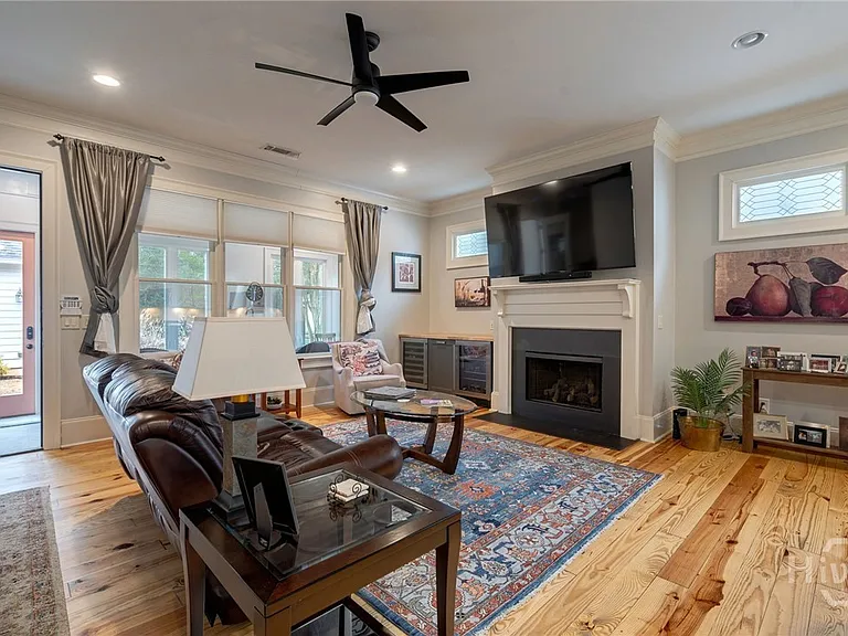 3530 Greenleffe Dr — Photo 16