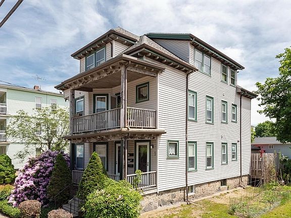 2nd image of 40 Hillberg Ave