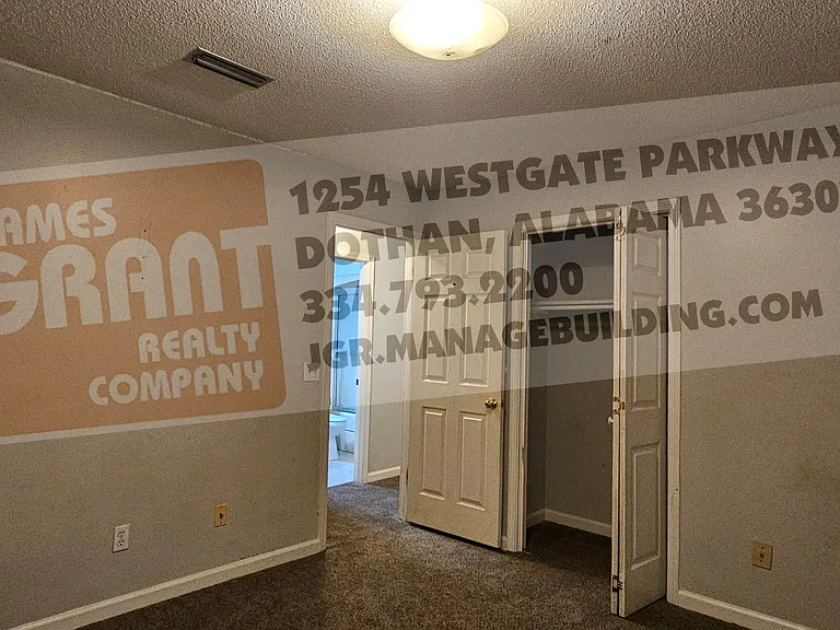 211 Plantation Rd — Photo 40