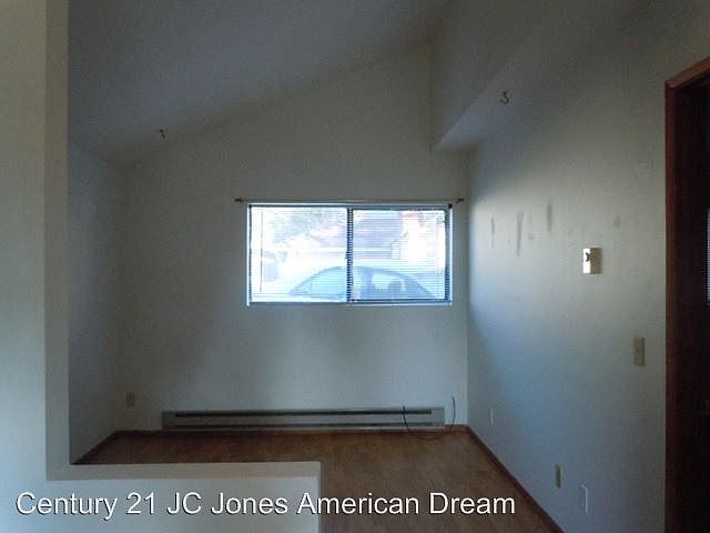 2nd image of 604 NW 4th St APT E